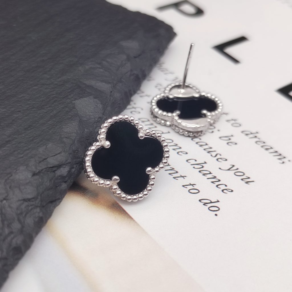 Four-leaf clover earrings