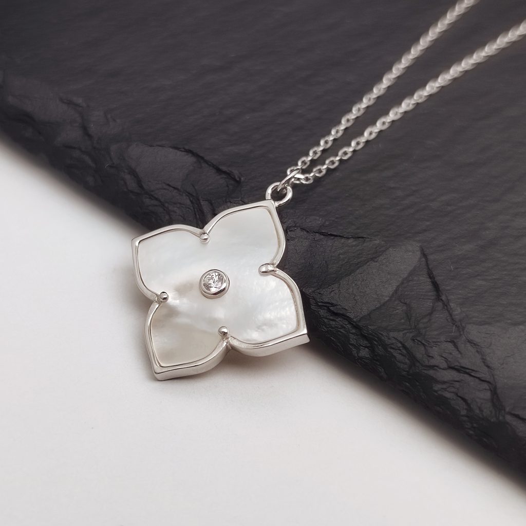Four-leaf clover pendant